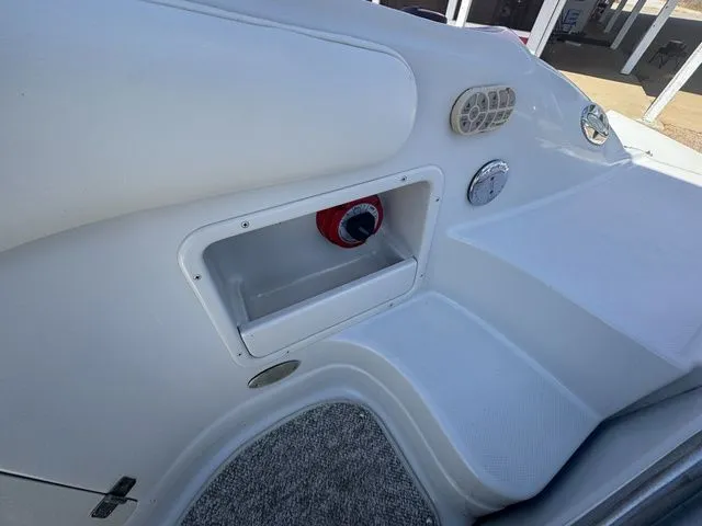 Slide: The Image of Crownline Boats 230 BR 2003 - 8