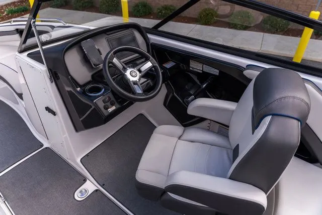 Slide: The Image of Yamaha SX240 2020 - 10