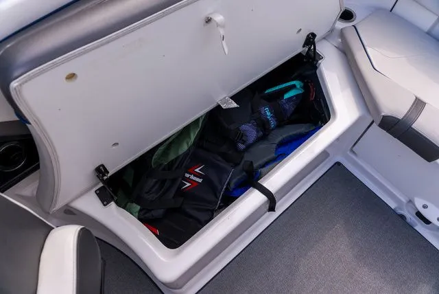 Slide: The Image of Yamaha SX240 2020 - 7