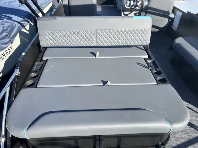 Slide: The Image of Godfrey SW 2286SFLC 2026 - 19