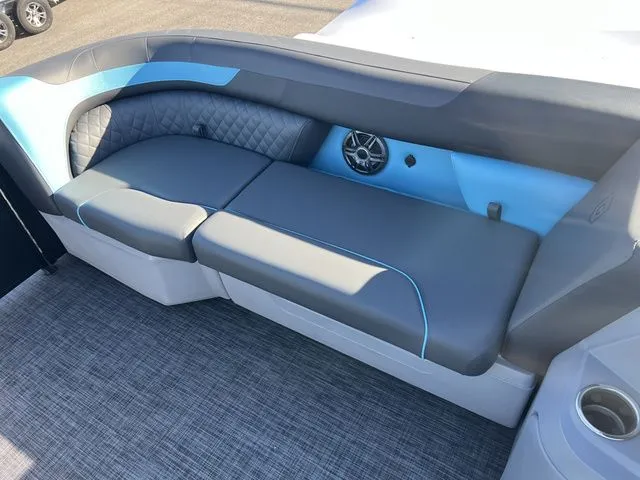 Slide: The Image of Godfrey SW 2286SFLC 2026 - 6