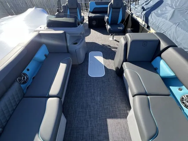 Slide: The Image of Godfrey SW 2286SFLC 2026 - 8