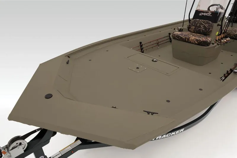 Slide: The Image of 2019 Tracker Grizzly 1860 CC boat with spacious deck and camo seating. - 31