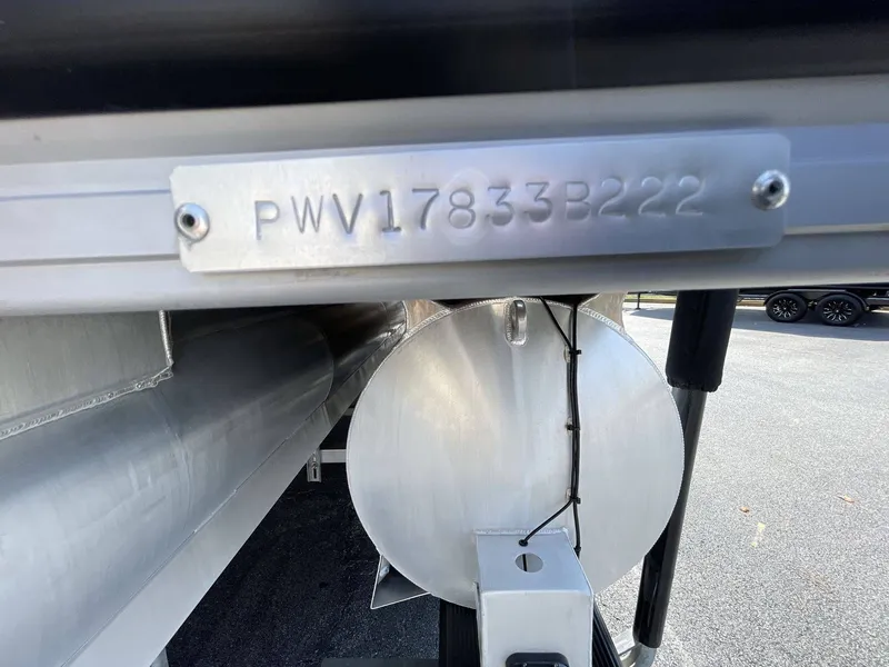 Slide: The Image of Silver Wave 2410 CLS 2022 - 14