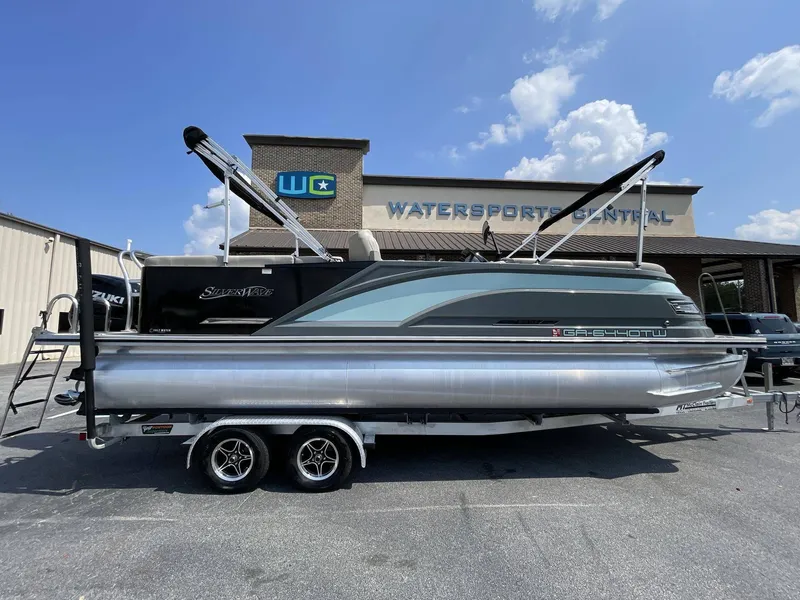 Slide: The Image of Silver Wave 2410 CLS 2022 - 15