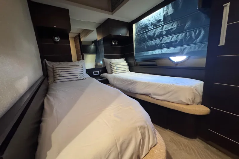 Slide: The Image of Interior of 2006 Azimut 68S yacht with twin beds and modern design. - 61