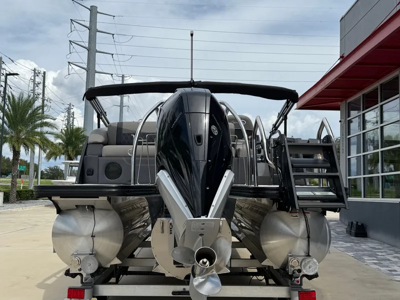 Slide: The Image of Barletta Lusso 23U 2023 - 14