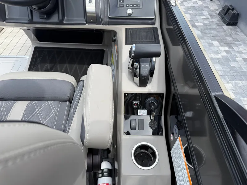 Slide: The Image of Barletta Lusso 23U 2023 - 8