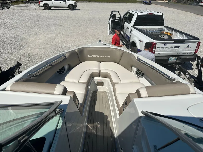 Slide: The Image of Crownline Boats 265 SS 2020 - 13