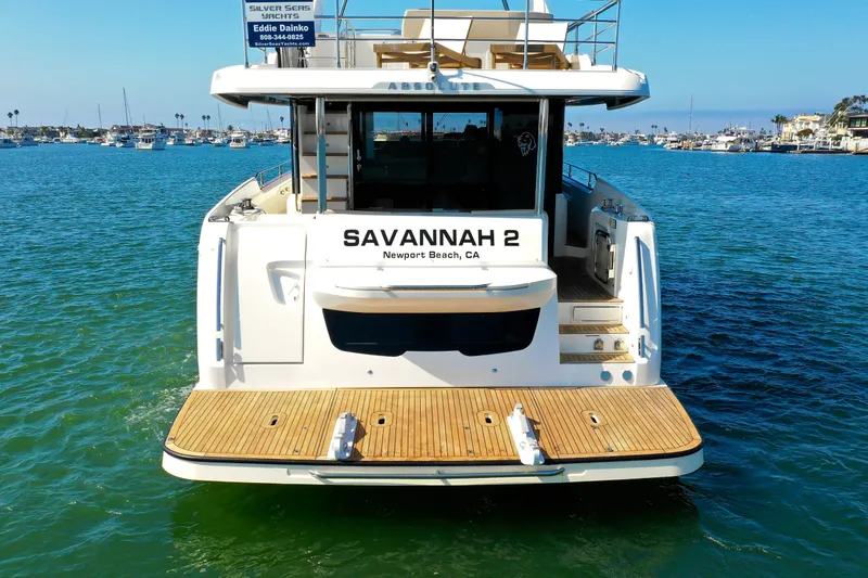 Slide: The Image of Absolute NAVETTA 52 2017 - 9