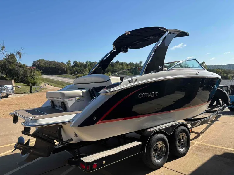 Slide: The Image of Cobalt R5 2015 - 5