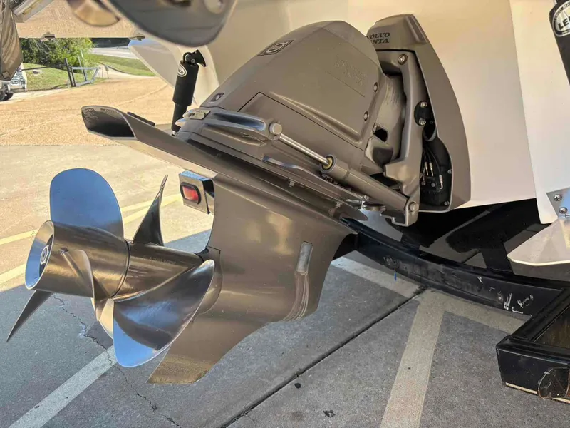 Slide: The Image of Cobalt R5 2015 - 6