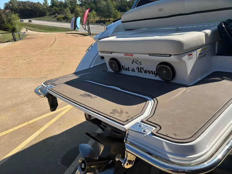 Slide: The Image of Cobalt R5 2015 - 7