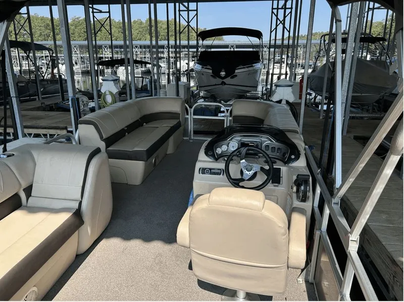 Slide: The Image of Sun Tracker Party Barge 2018 - 4