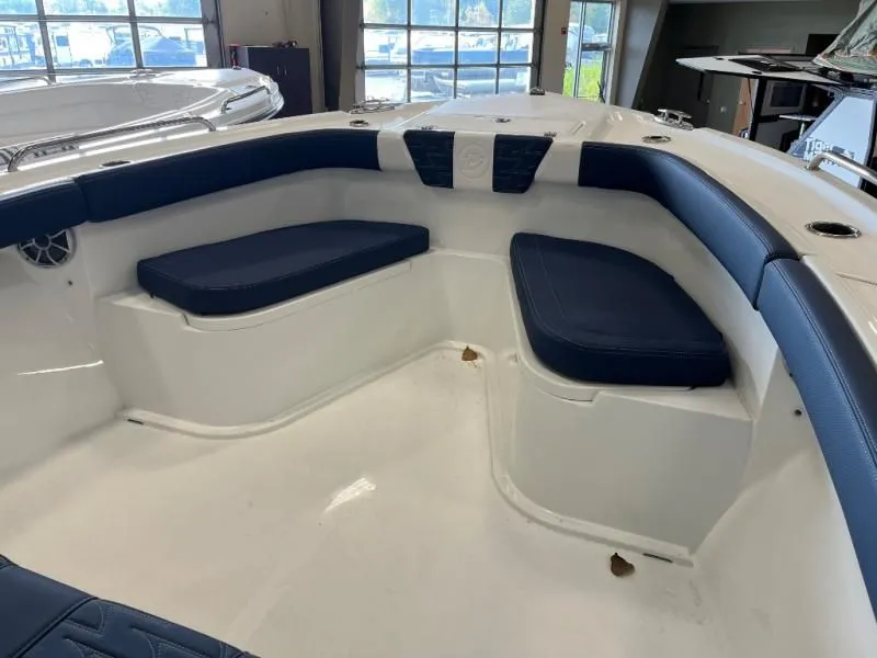 Slide: The Image of Parker Marine Coastal Elite 2026 - 15