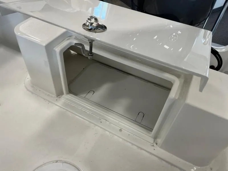 Slide: The Image of Parker Marine Coastal Elite 2026 - 8