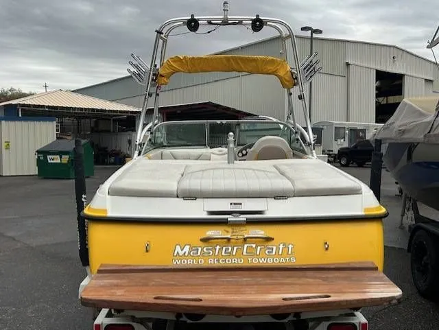 Slide: The Image of MasterCraft PROSTAR 205V 2001 - 3