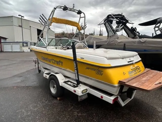 Slide: The Image of MasterCraft PROSTAR 205V 2001 - 4