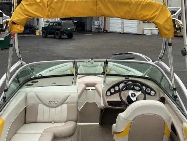 Slide: The Image of MasterCraft PROSTAR 205V 2001 - 5