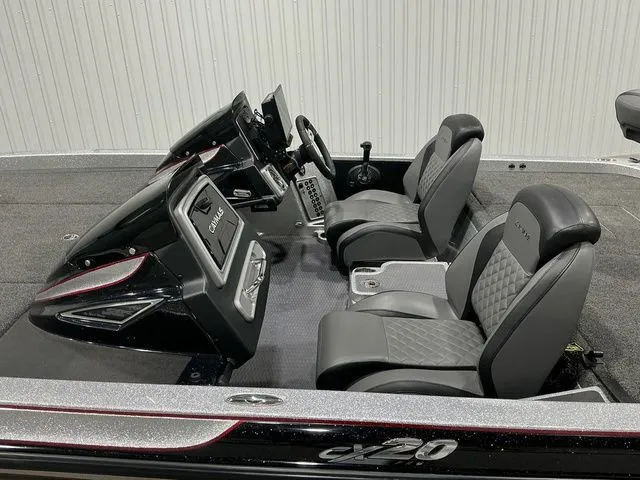 Slide: The Image of Caymas CX 20 PRO 2020 - 12