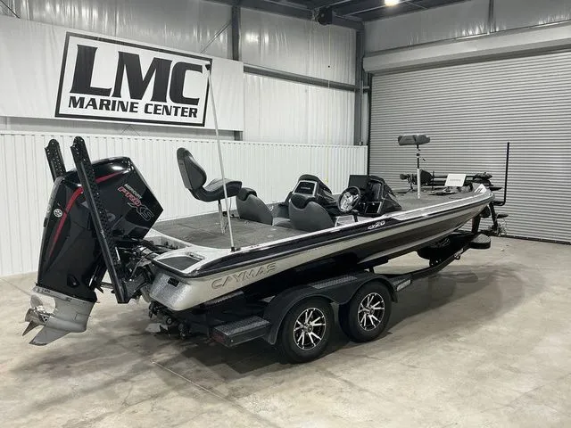 Slide: The Image of Caymas CX 20 PRO 2020 - 13