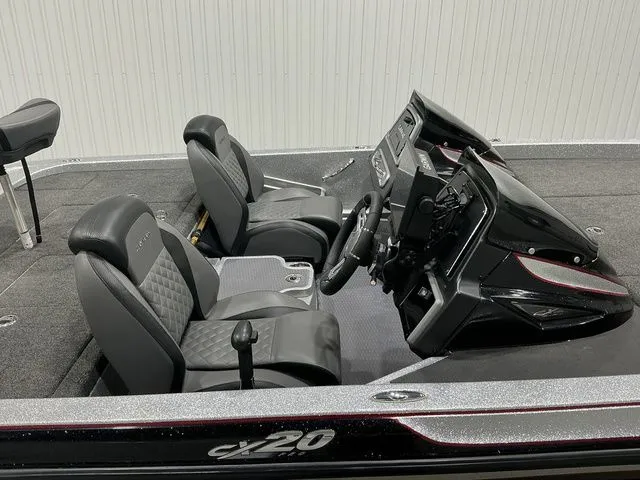 Slide: The Image of Caymas CX 20 PRO 2020 - 16