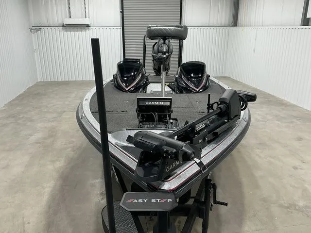 Slide: The Image of Caymas CX 20 PRO 2020 - 3