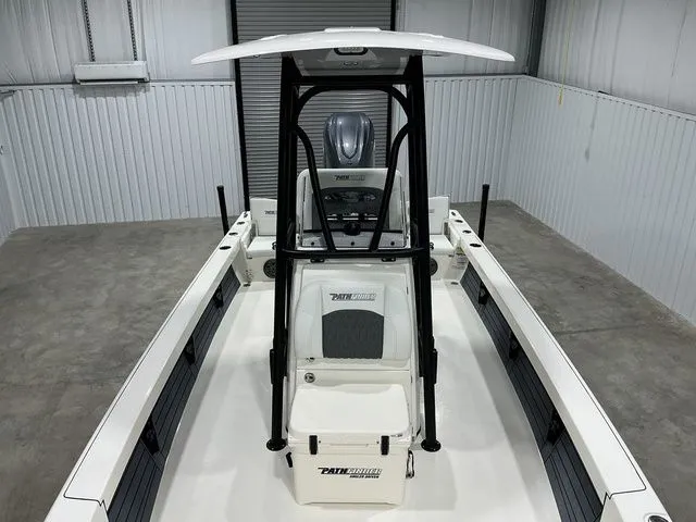 Slide: The Image of Pathfinder 2500 Hybrid 2026 - 11