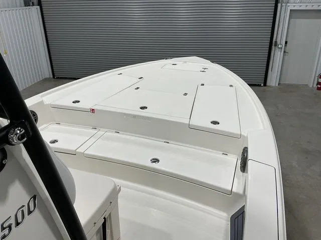 Slide: The Image of Pathfinder 2500 Hybrid 2026 - 12