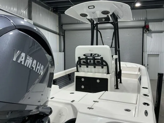 Slide: The Image of Pathfinder 2500 Hybrid 2026 - 14