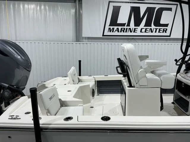 Slide: The Image of Pathfinder 2500 Hybrid 2026 - 18