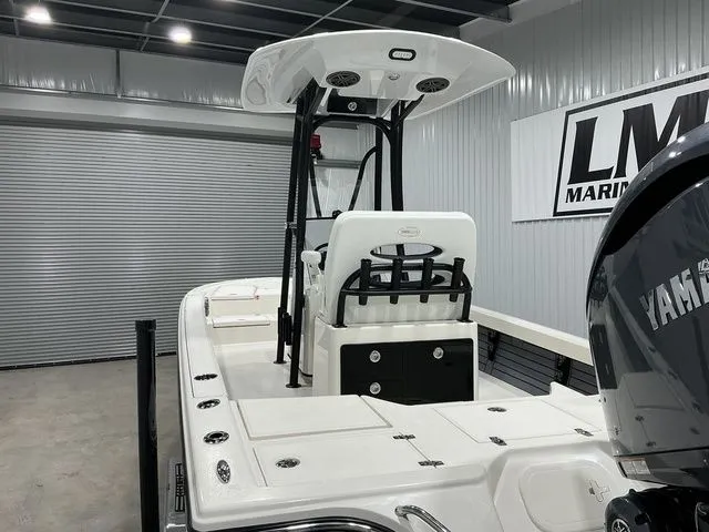 Slide: The Image of Pathfinder 2500 Hybrid 2026 - 22