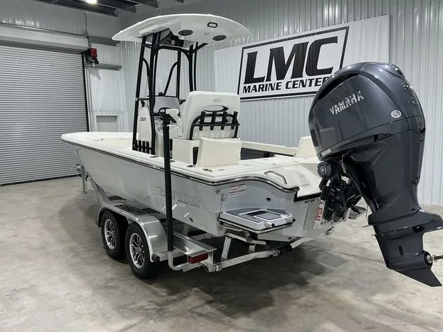 Slide: The Image of Pathfinder 2500 Hybrid 2026 - 3