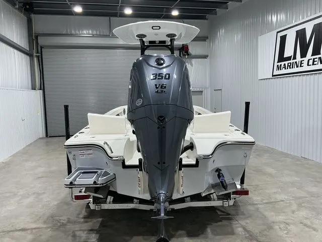 Slide: The Image of Pathfinder 2500 Hybrid 2026 - 4