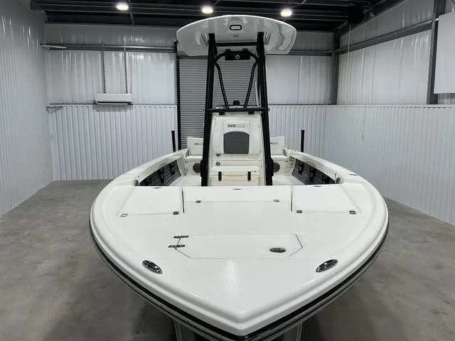 Slide: The Image of Pathfinder 2500 Hybrid 2026 - 5