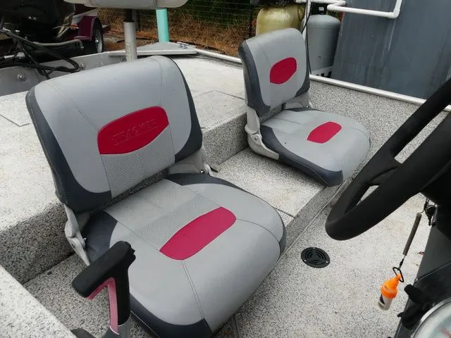 Slide: The Image of Tracker Pro 160 2014 - 6