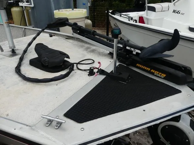 Slide: The Image of Tracker Pro 160 2014 - 9