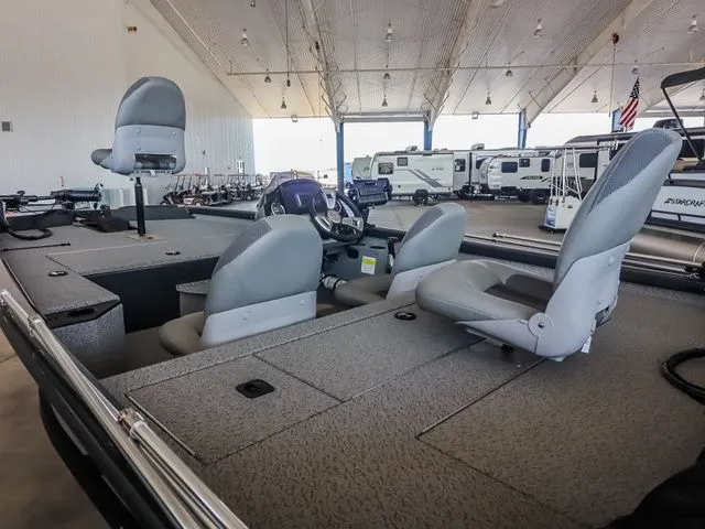 Slide: The Image of G3 Sportsman 1610 2022 - 8