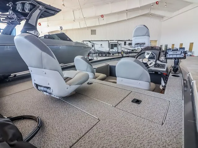 Slide: The Image of G3 Sportsman 1610 2022 - 9