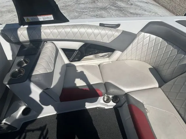 Slide: The Image of Tigé Z3 2015 - 12