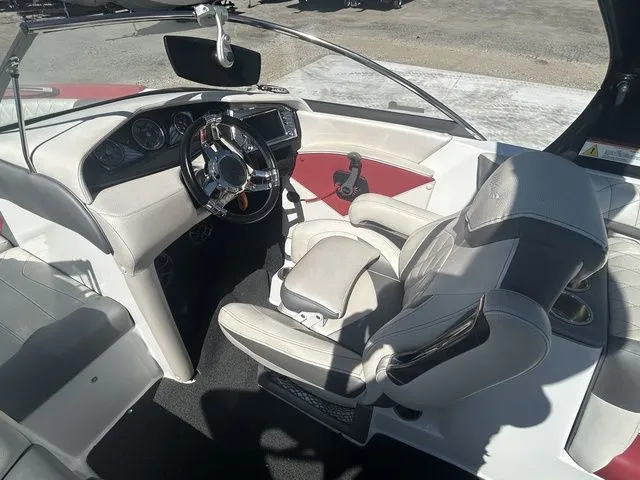 Slide: The Image of Tigé Z3 2015 - 8