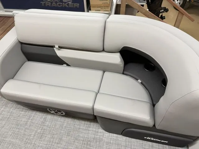 Slide: The Image of Sun Tracker PB 22RF 2026 - 28