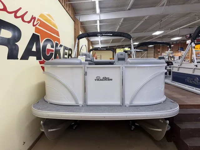 Slide: The Image of Sun Tracker PB 22RF 2026 - 37