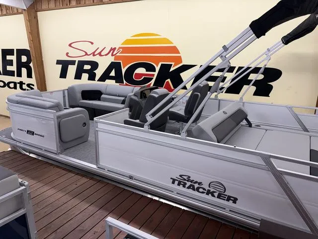 Slide: The Image of Sun Tracker PB 22RF 2026 - 40