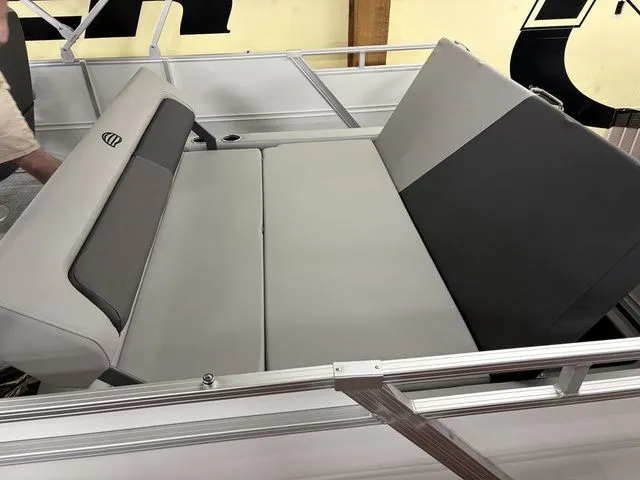 Slide: The Image of Sun Tracker PB 22RF 2026 - 45