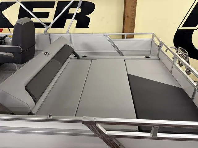 Slide: The Image of Sun Tracker PB 22RF 2026 - 46