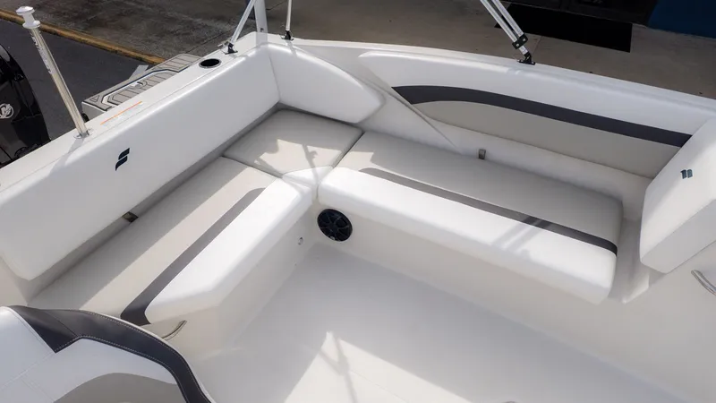 Slide: The Image of Starcraft SVX 171 OB 2025 - 7