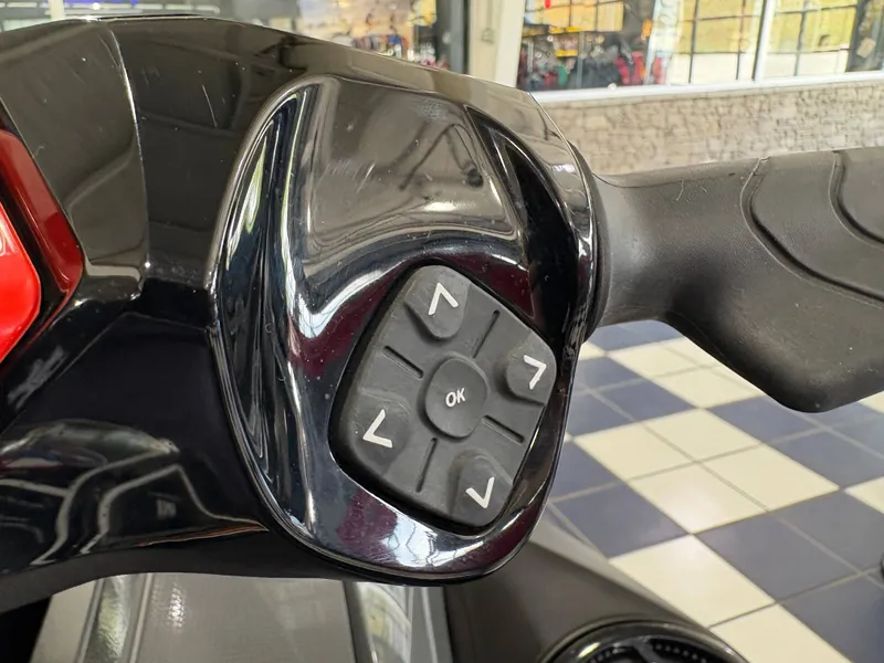 Slide: The Image of Sea-Doo RXT-X 300 w/ sound 2021 - 13