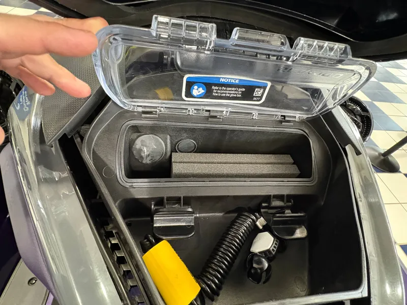 Slide: The Image of Sea-Doo RXT-X 300 w/ sound 2021 - 18