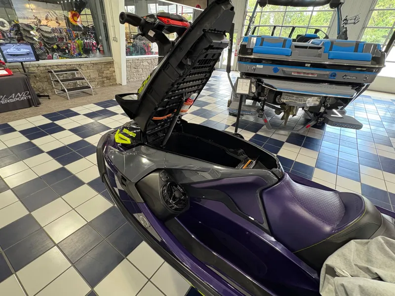Slide: The Image of Sea-Doo RXT-X 300 w/ sound 2021 - 22